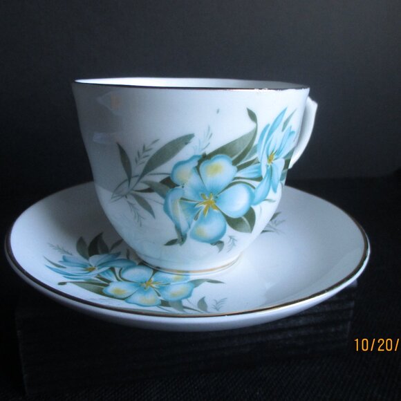 Consort Teacup & Saucer/England - Picture 1 of 4